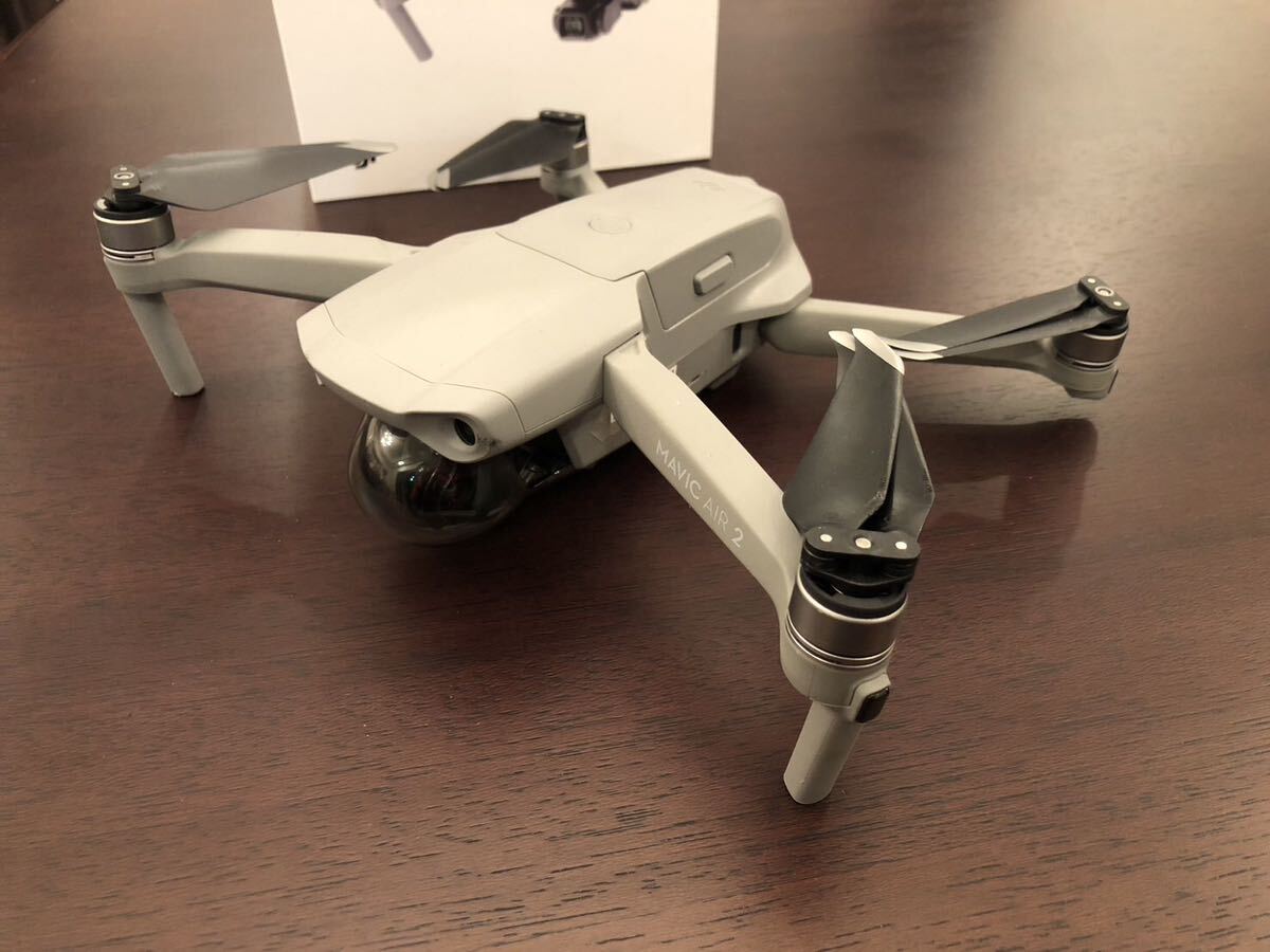 【完動品】 DJI Air 2 (本体) 買いやすく単体で出品致しました。 DJI Air2×1+フライトバッテリ純正×1 ※他は別売_画像2