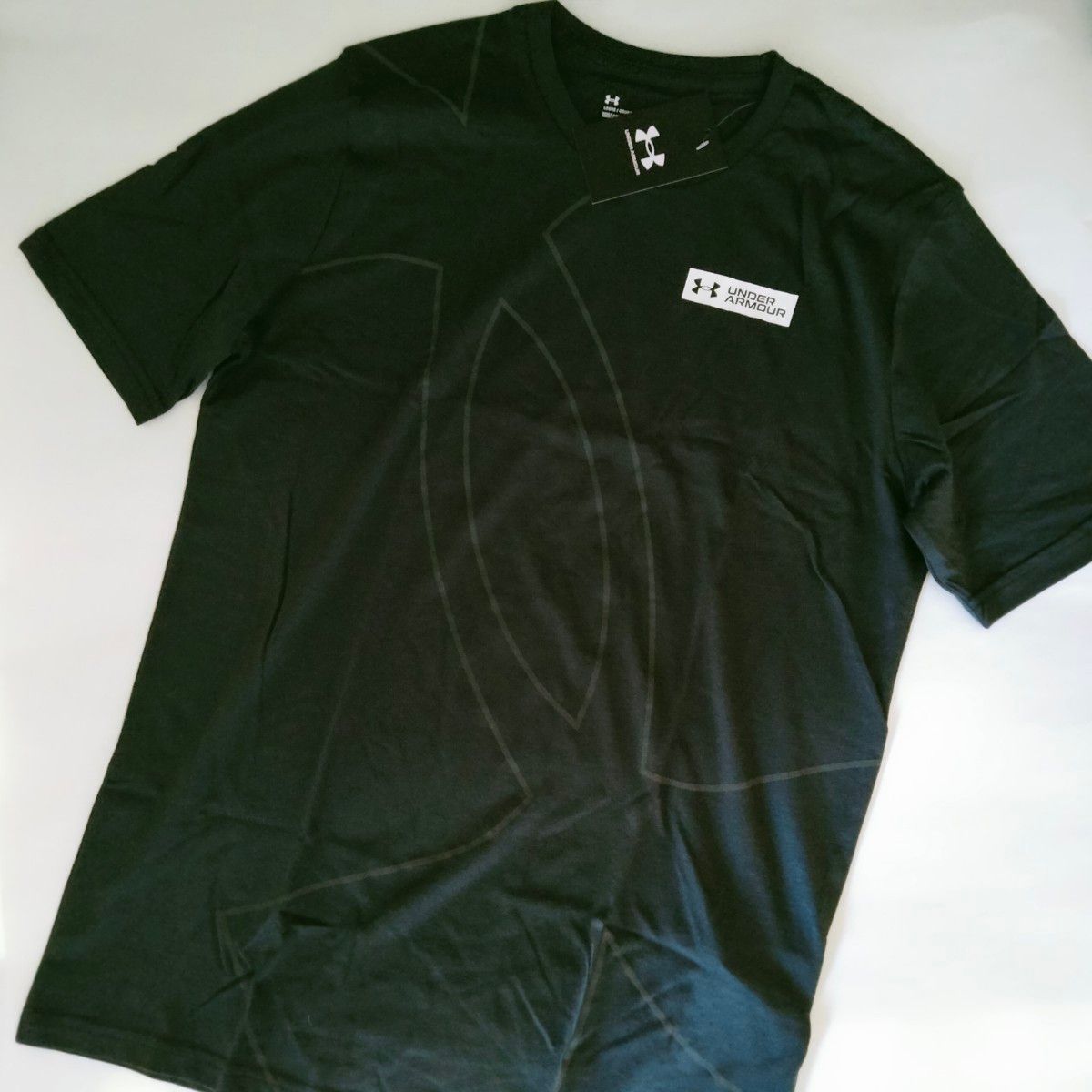 新品 黒 XL アンダーアーマー メンズ 半袖Tシャツ スポーツ Tシャツ