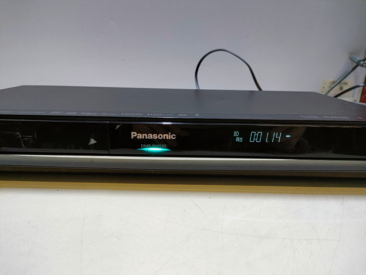98-27(中古現状、即発送）Panasonic パナソニック ブルーレイレコーダー DMR-BW695(電源+B-CAS付き)_画像2