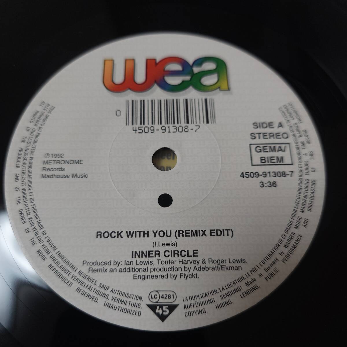 Inner Circle - Rock With You (Remix) / Sweat (A La La La La Long) // Island Records 7inch / Reggae Pop / AA2111の画像3