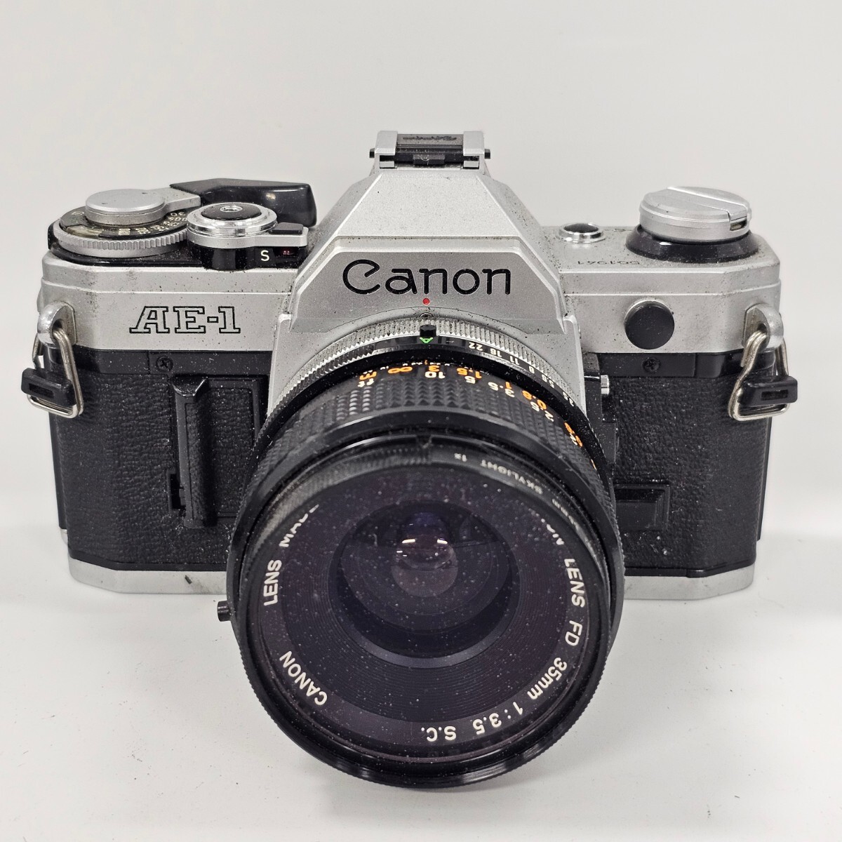 【5M4】1円スタート Canon AE-1 キヤノン キャノン レンズ CANON LENS FD 35mm 1:3.5 S.C. フィルムカメラ 一眼レフカメラ_画像1