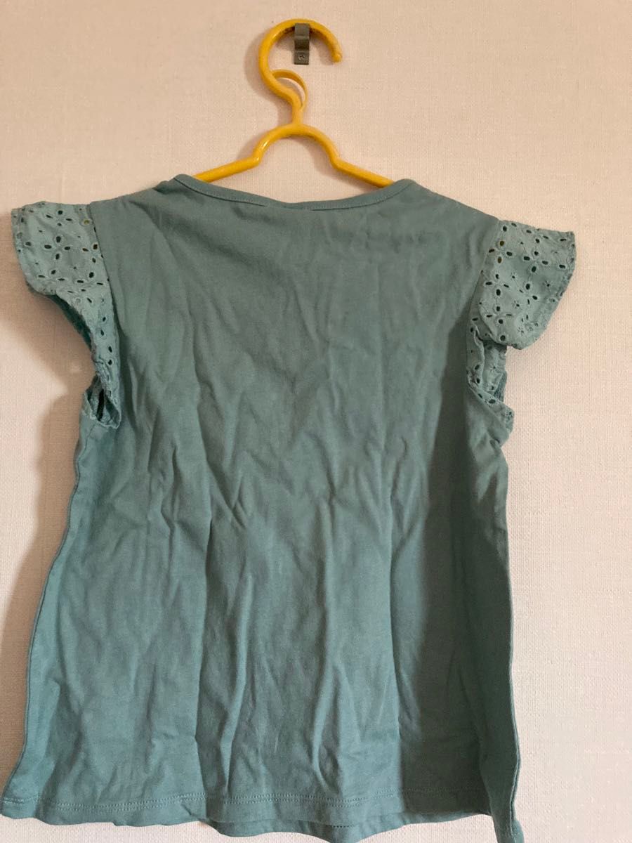 女の子　１２０　新品　UNIQLO    半袖Tシャツ