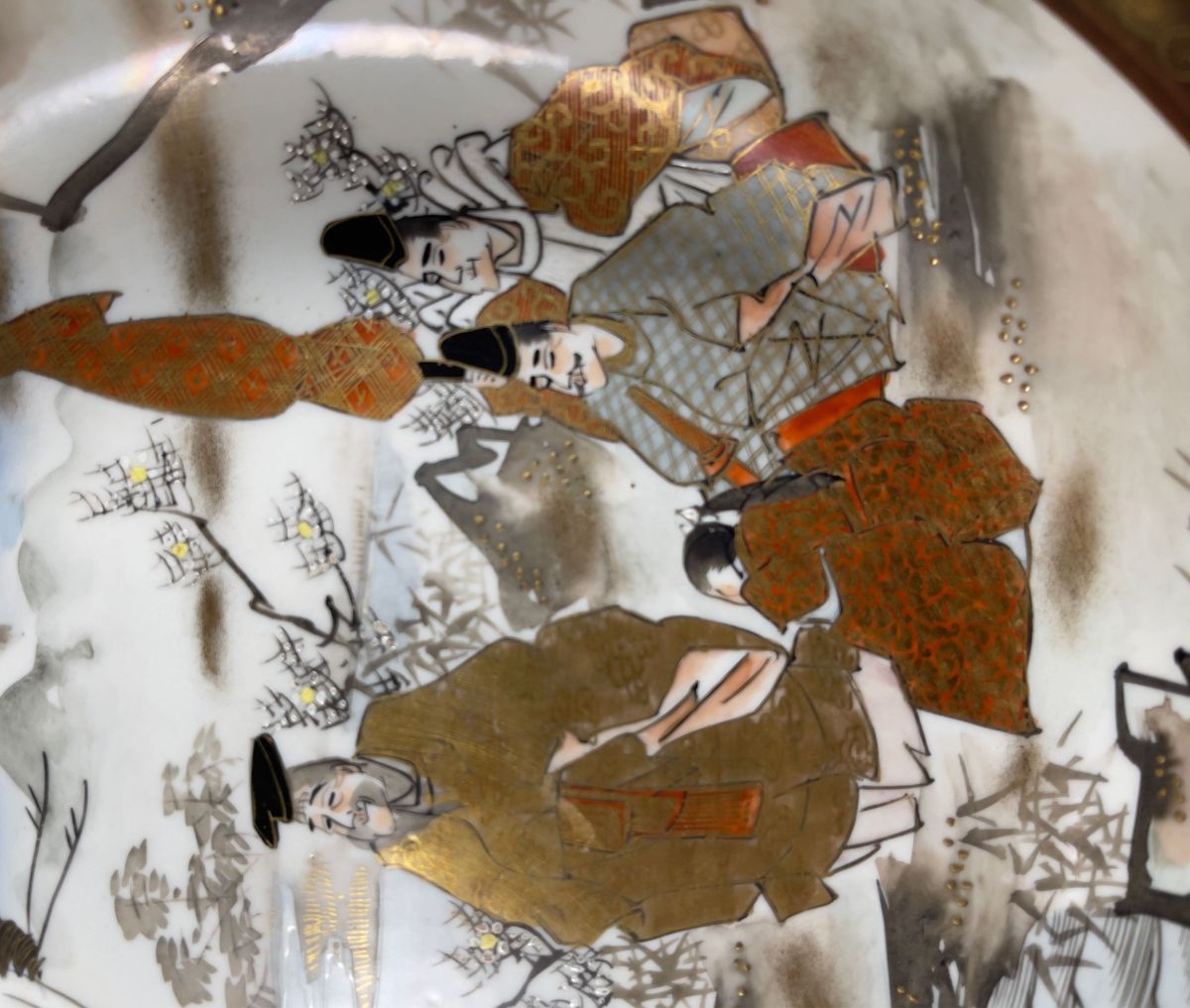 九谷焼 色絵 飾鉢 古九谷 骨董 大皿 九谷製 飾り皿 金彩 幅き 九谷焼 色絵 飾鉢 古九谷 骨董 大皿 九谷製 飾り皿 金彩 幅き