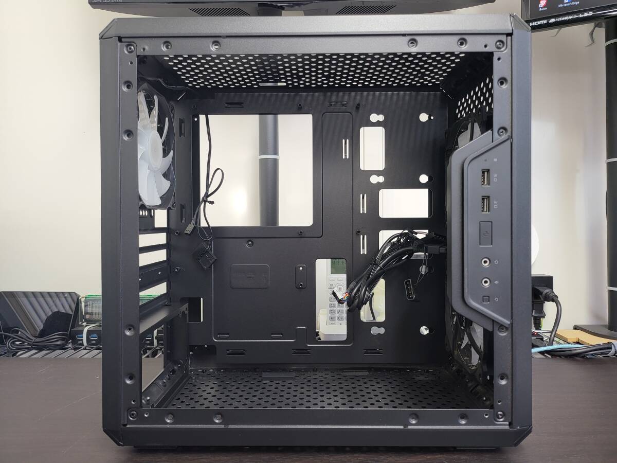 ◆◇CoolerMaster MasterBox Q300L MicroATX PCケース◇◆の画像2