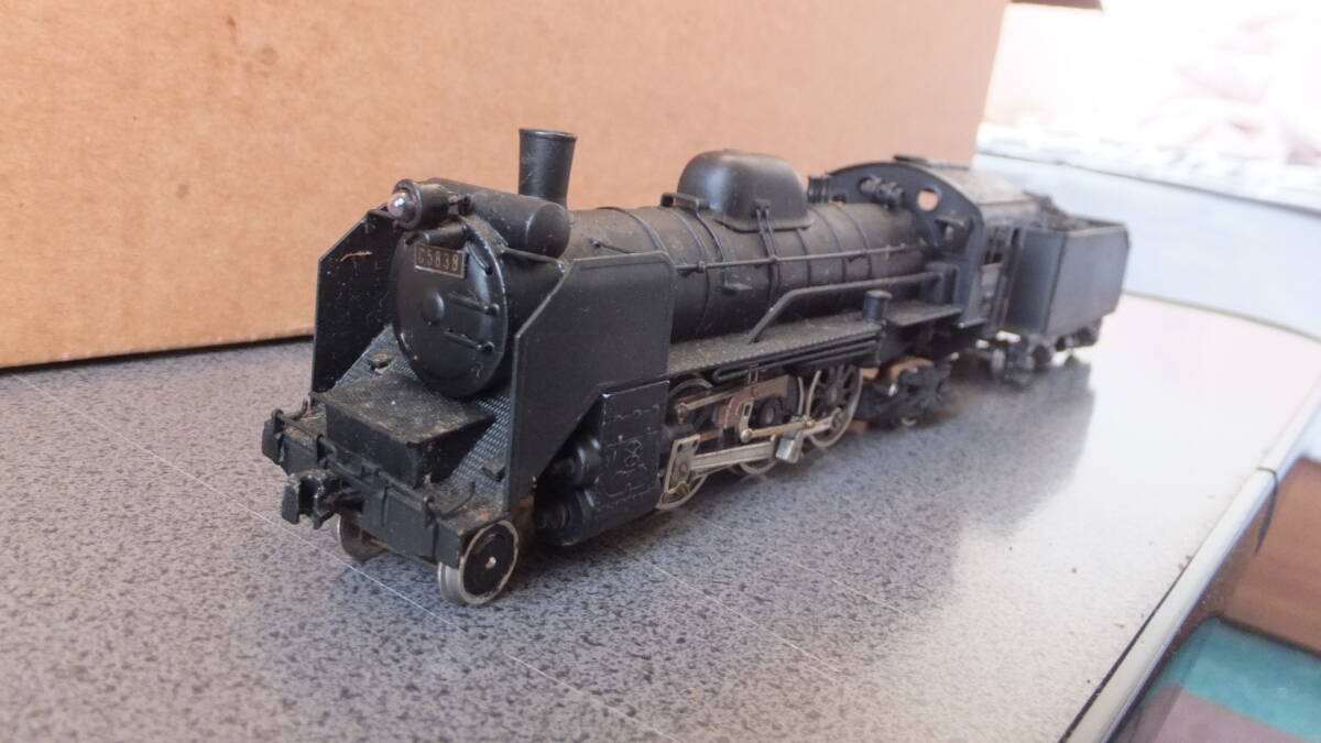 1 locomotive . charcoal water car C58?