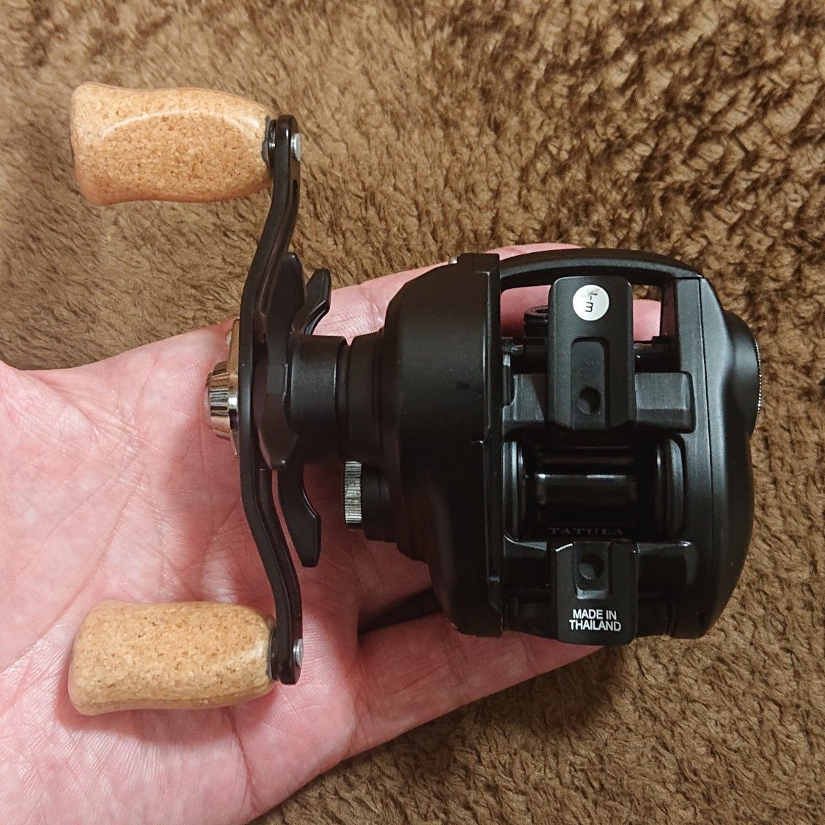 超美品/カスタム】ダイワ 24タトゥーラ TW 100(6 3)右ハンドル 超美品/カスタム】ダイワ 24タトゥーラ TW 100(6 3)右ハンドル