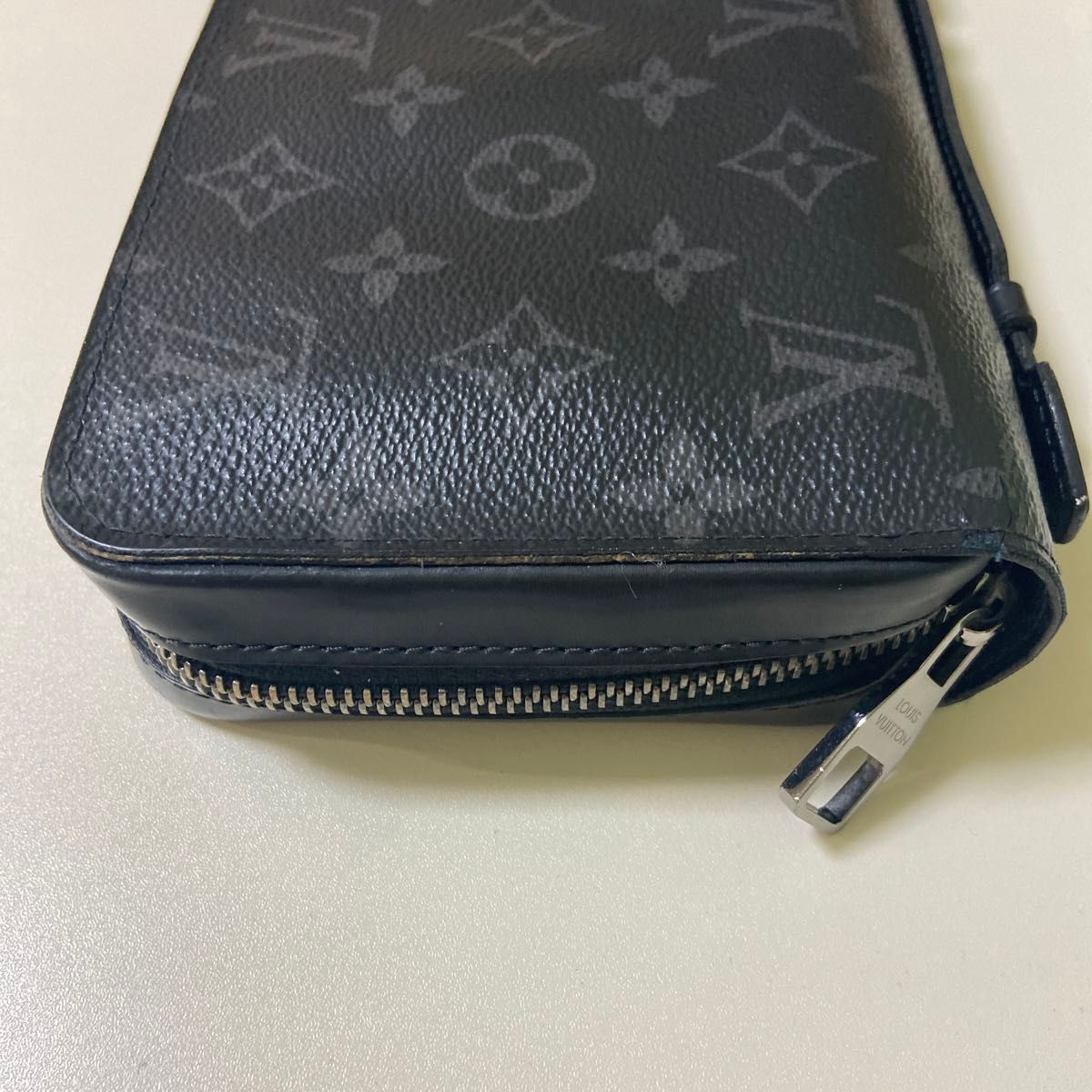 LOUIS VUITTON ルイヴィトン　エクリプス　ジッピーxl