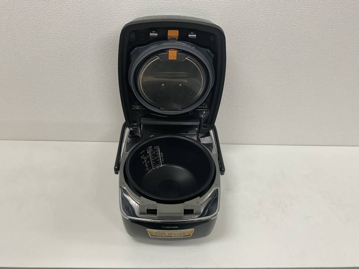 【A227】中古品　ZOJIRUSHI　象印　南部鉄器極め羽釜　圧力IH炊飯ジャー　NW-AS10　1.0L　2016年製　動作確認済_画像4