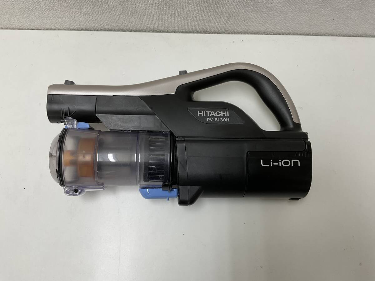 【B140】中古品　HITACHI　日立　PV-BL30H　サイクロン式コードレス掃除機　2021年製　シャンパンゴールド_画像3