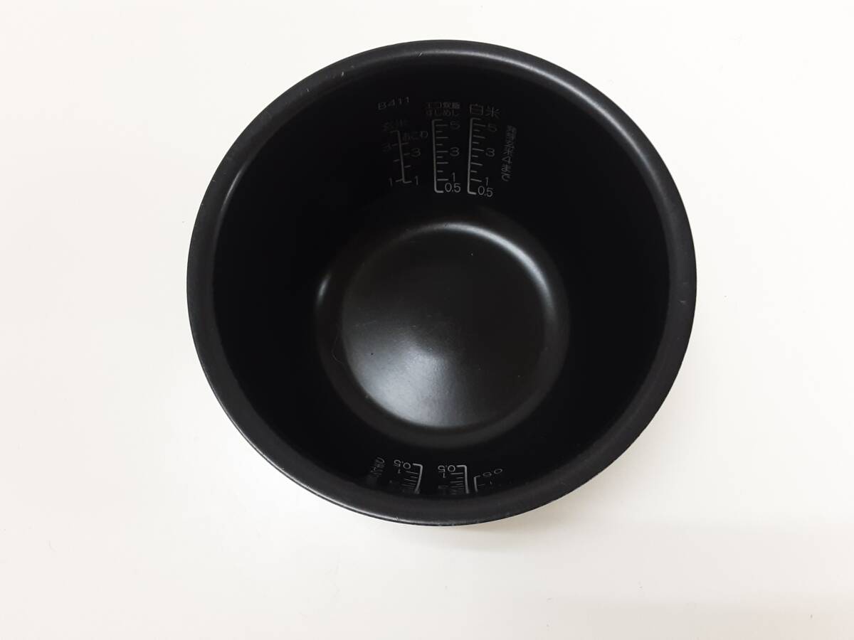 【A247】中古品　ZOJIRUSHI　象印　豪熱沸とうIH　IH炊飯ジャー　NP-VD10　TAブラウン　1.0L　2016年製　動作確認済_画像6