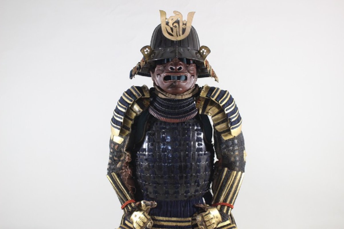 ^v special valuable recognition paper iron black lacquer paint cut attaching ... navy blue thread element .. two sheets trunk armor Edo previous term 43×58×143cm 18.54kg trunk / armour / armour / armor ^v