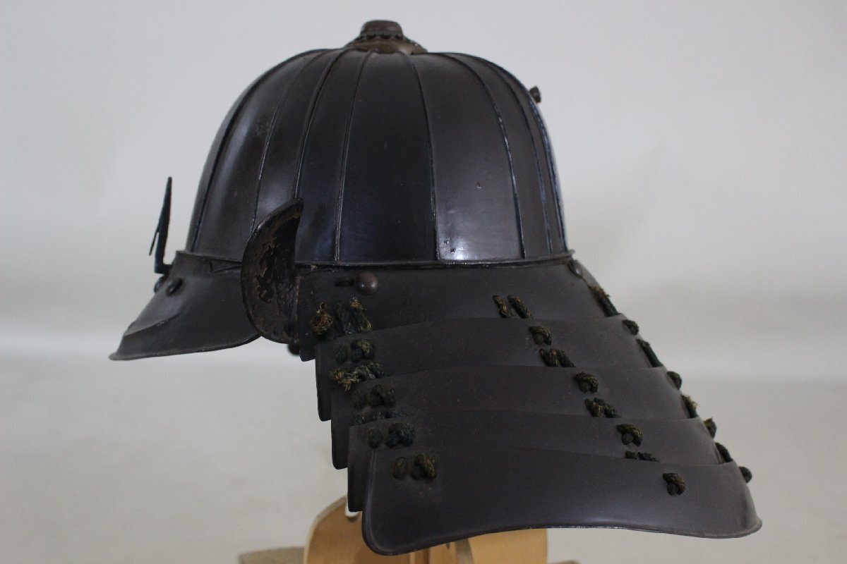 ^v Zaimei : cheap . three year ... next 10 . interval . helmet . eaves fire . front . Edo iron, front .: tree, black lacquer 40×39×32cm 2.48. armour / armour / armor ^v