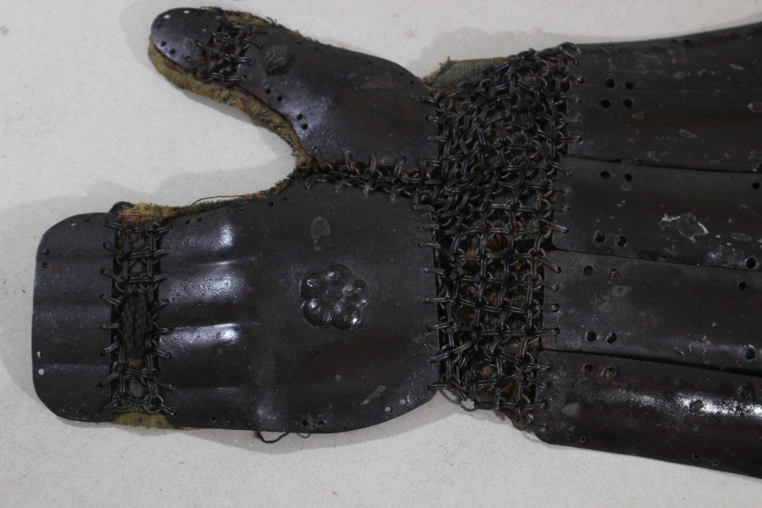 ^v. hand Edo iron, black lacquer 72×17cm 1.33. armour / armour / armor ^v