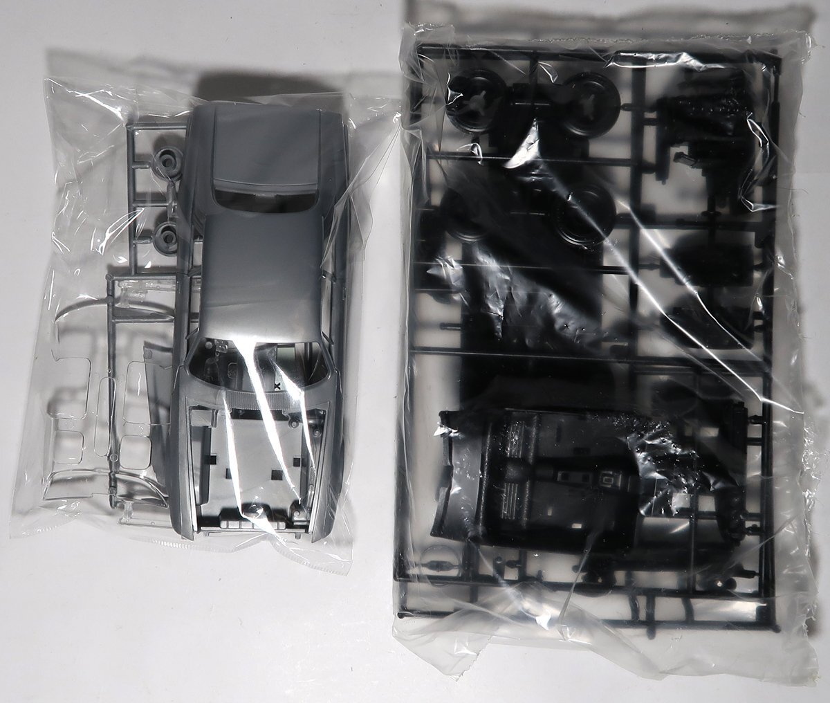 Revell, Jaguar XJS , 1/25, 未組み立て - その他 Revell, Jaguar XJS , 1/25, 未組み立て - その他