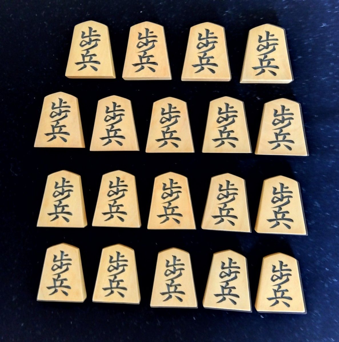 将棋駒】山峯作 本黄楊特上彫駒「水無瀬書」美麗仕上げ 未使用 将棋駒】山峯作 本黄楊特上彫駒「水無瀬書」美麗仕上げ 未使用