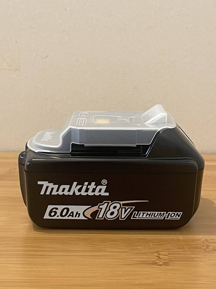 ②マキタ純正リチウムイオンバッテリー　BL1860B 18V 未使用品　動作確認済_画像2