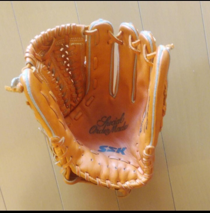 45000円 元ベイスターズ、バファローズ 怪物 古木選手実使用 45000円 元ベイスターズ、バファローズ 怪物 古木選手実使用