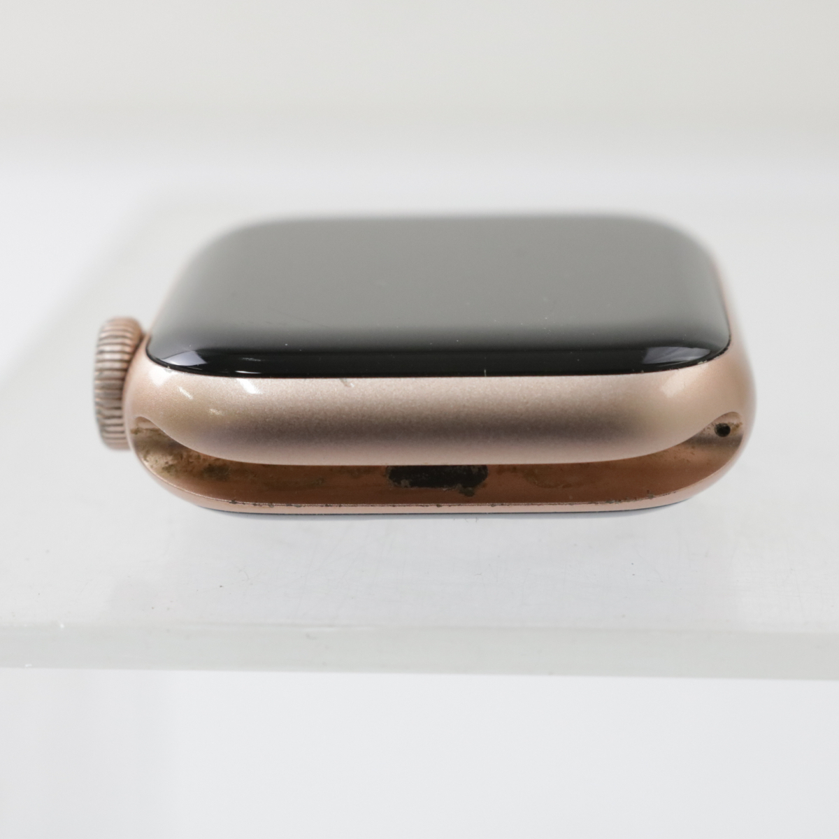 *Apple Watch Series 4/ 40mm /GPS модель Apple часы розовый цвет compact легкий удобный item 010FCDFR73