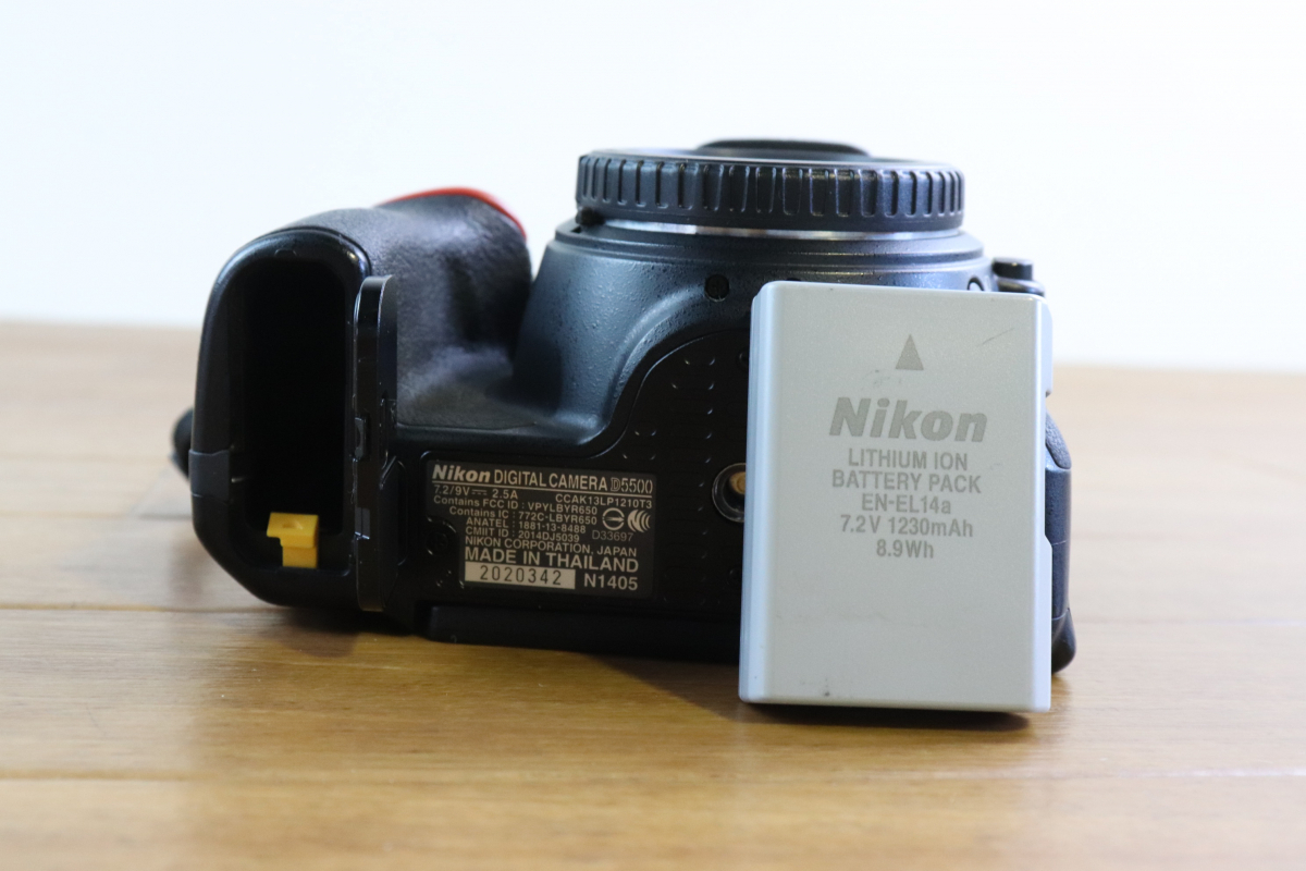 Nikon ニコン D5500 デジタル一眼レフカメラ 一眼レフカメラ カメラ 記念 写真 撮影 趣味 コレクション コレクター 025FEDFY90の画像9