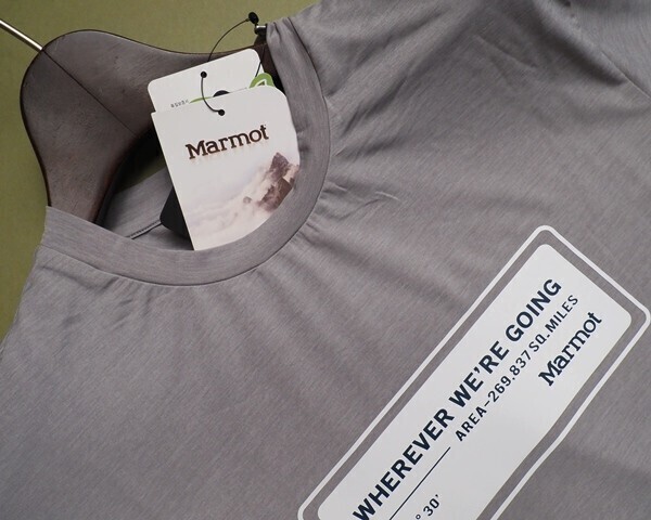 新品正規 Marmot マーモット 海外限定 接触冷感 抗菌防臭 Dinuva Round 半袖 Tシャツ95(M)メランジグレー(MG) 直営店購入 ラスト TSM9023の画像3