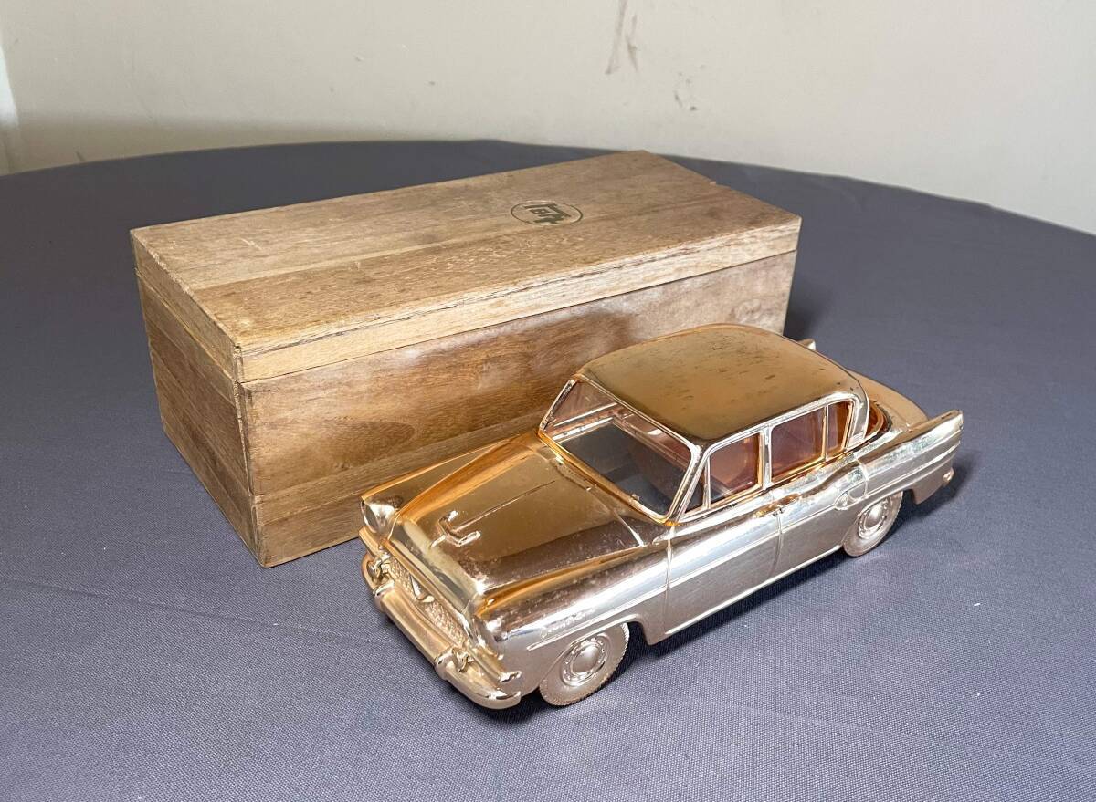  old cigarette case * Toyopet Crown Deluxe ashtray none . boxed * Toyota 