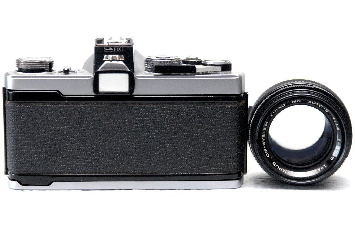 OLYMPUS オリンパス 人気の高級一眼レフカメラOM-1ボディ+（純正50mm単焦点レンズ1:1.4付）希少な作動品_画像3