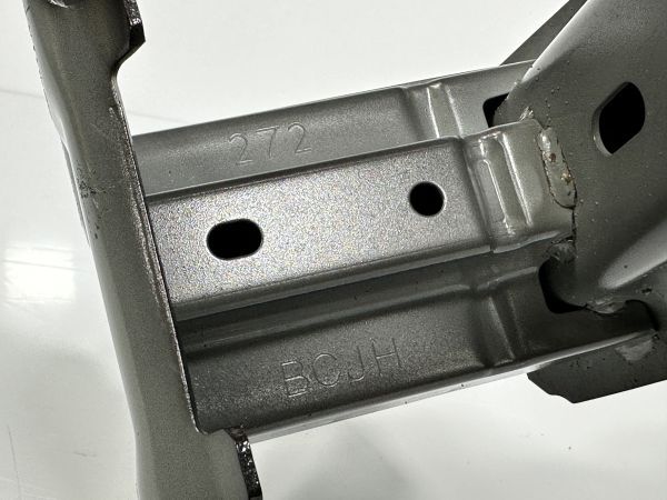 美品/変形なし マツダ3 MAZDA3 BPFP BP5P BP8P 純正 リアバンパーリーンホースメント BCJH-50-260 BCJH 262 271 272 B 黒メタ 管理23219_画像8