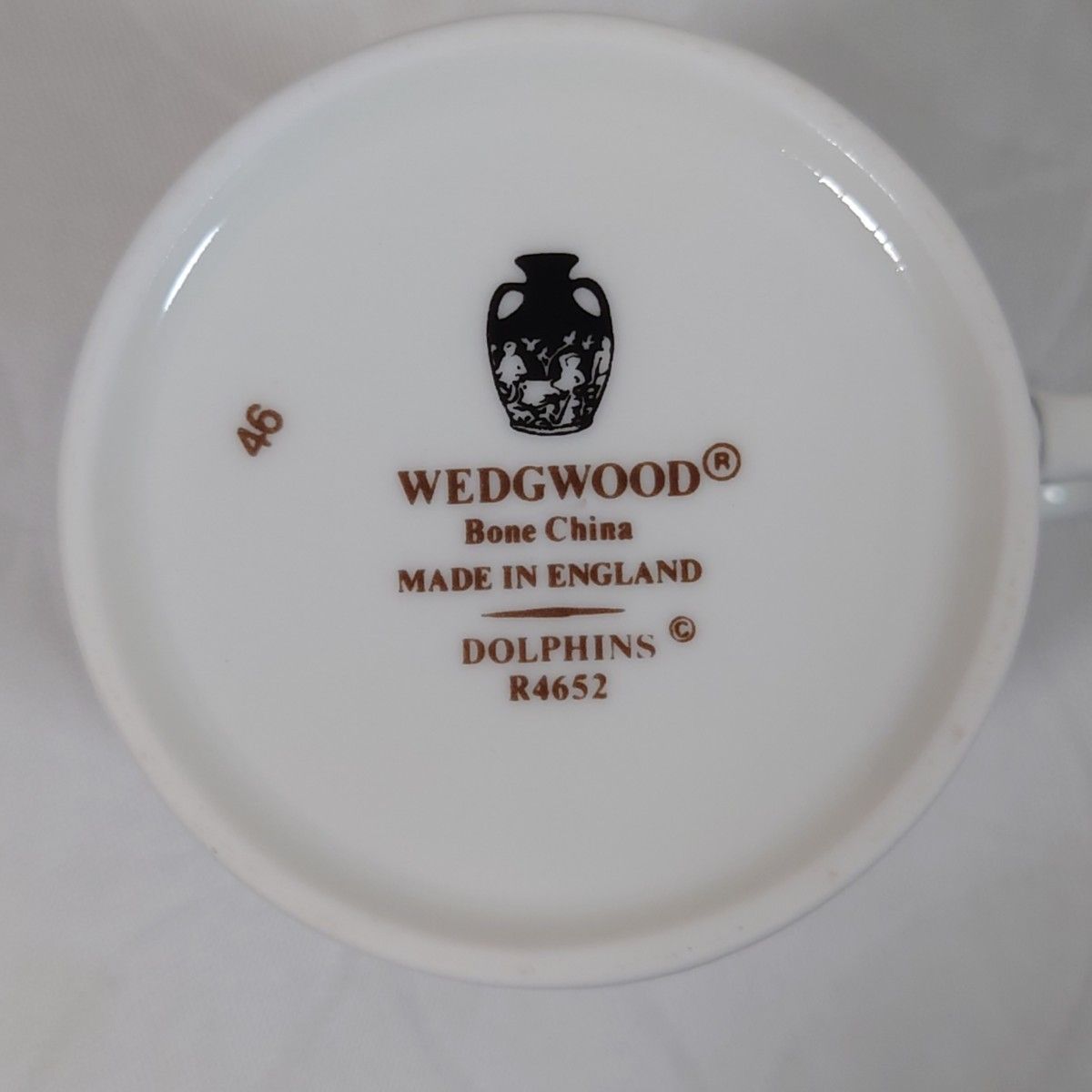 美品廃盤希少ウェッジウッド WEDGWOOD ドルフィンホワイト黒壺スタンプカップ ＆ソーサー未使用