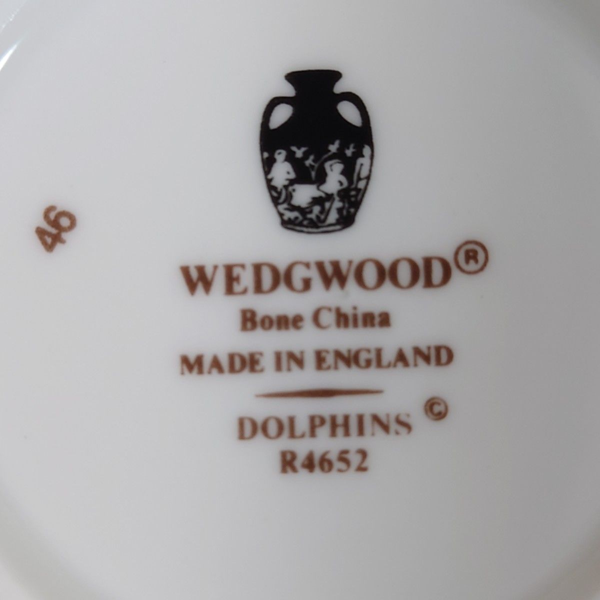 美品廃盤希少ウェッジウッド WEDGWOOD ドルフィンホワイト黒壺スタンプカップ ＆ソーサー未使用