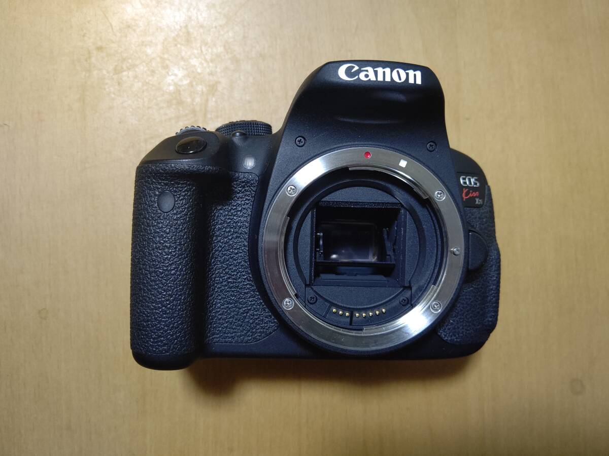 Canon EOS Kiss X7i 本体（付属品多数）［中古品］_画像1