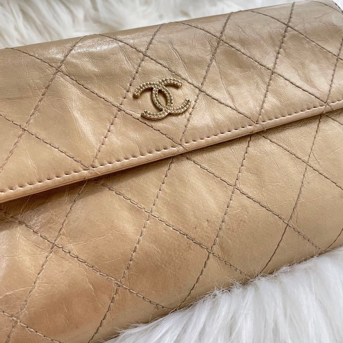 シャネル CHANEL二つ折り 長財布 ココマーク マトラッセ シャネル CHANEL二つ折り 長財布 ココマーク マトラッセ