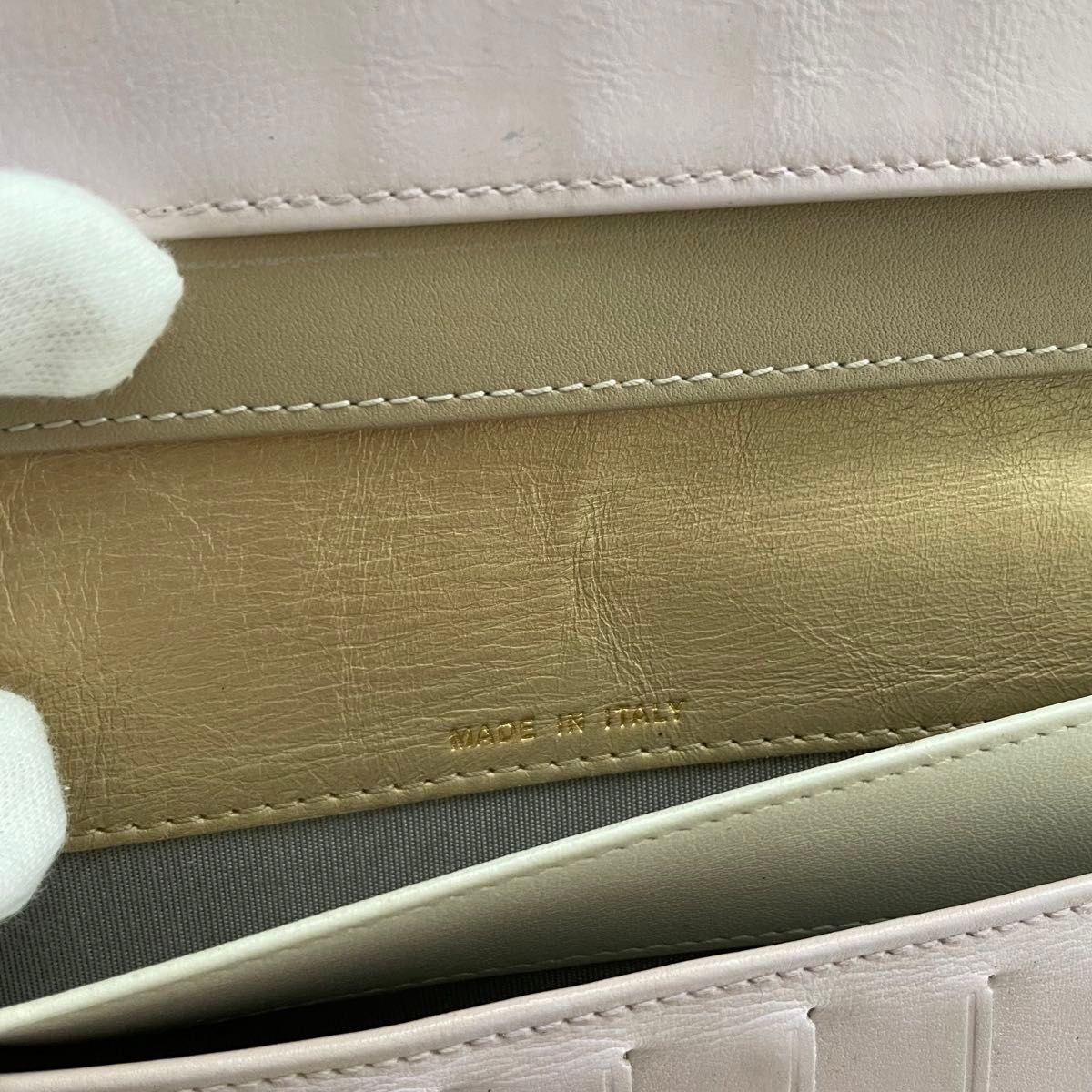 シャネル CHANEL二つ折り 長財布 ココマーク マトラッセ シャネル CHANEL二つ折り 長財布 ココマーク マトラッセ