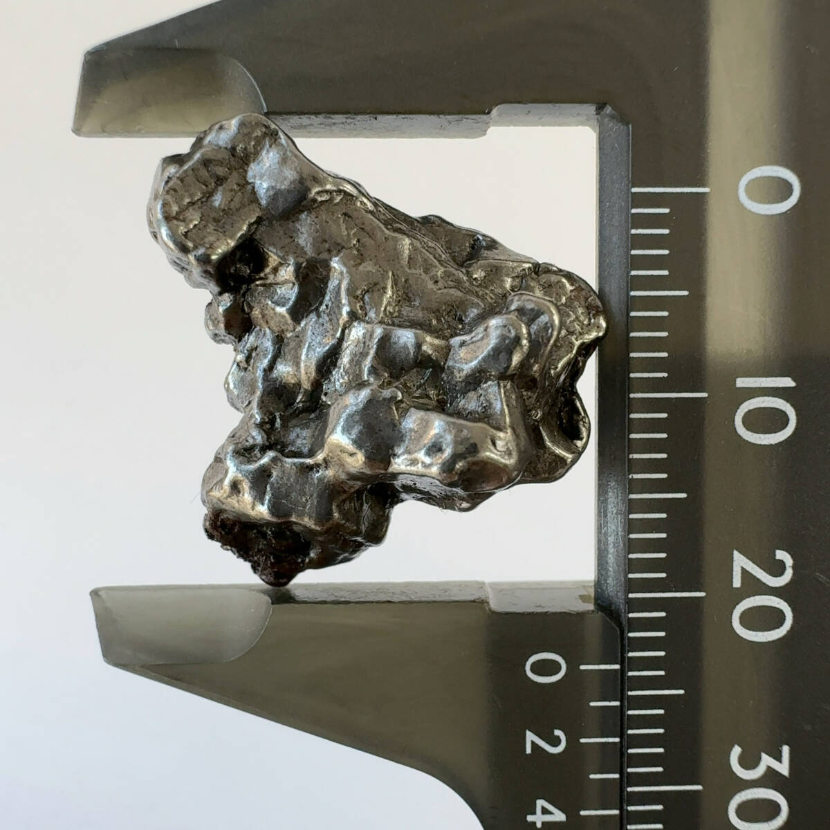 【E24605】 カンポ・デル・シエロ隕石 隕石 隕鉄 メテオライト 天然石 パワーストーン カンポ_画像1