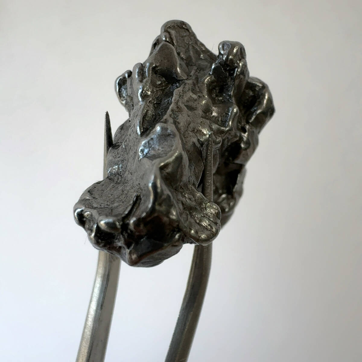 【E24605】 カンポ・デル・シエロ隕石 隕石 隕鉄 メテオライト 天然石 パワーストーン カンポ_画像4