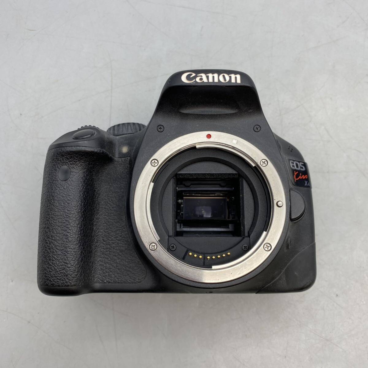 【P-3】 Canon EOS kiss x4 キャノン デジタル 一眼レフカメラ バッテリー付 レンズ TAMRON AF 28-75mm F/2.8 (IF) 動作未確認の画像2