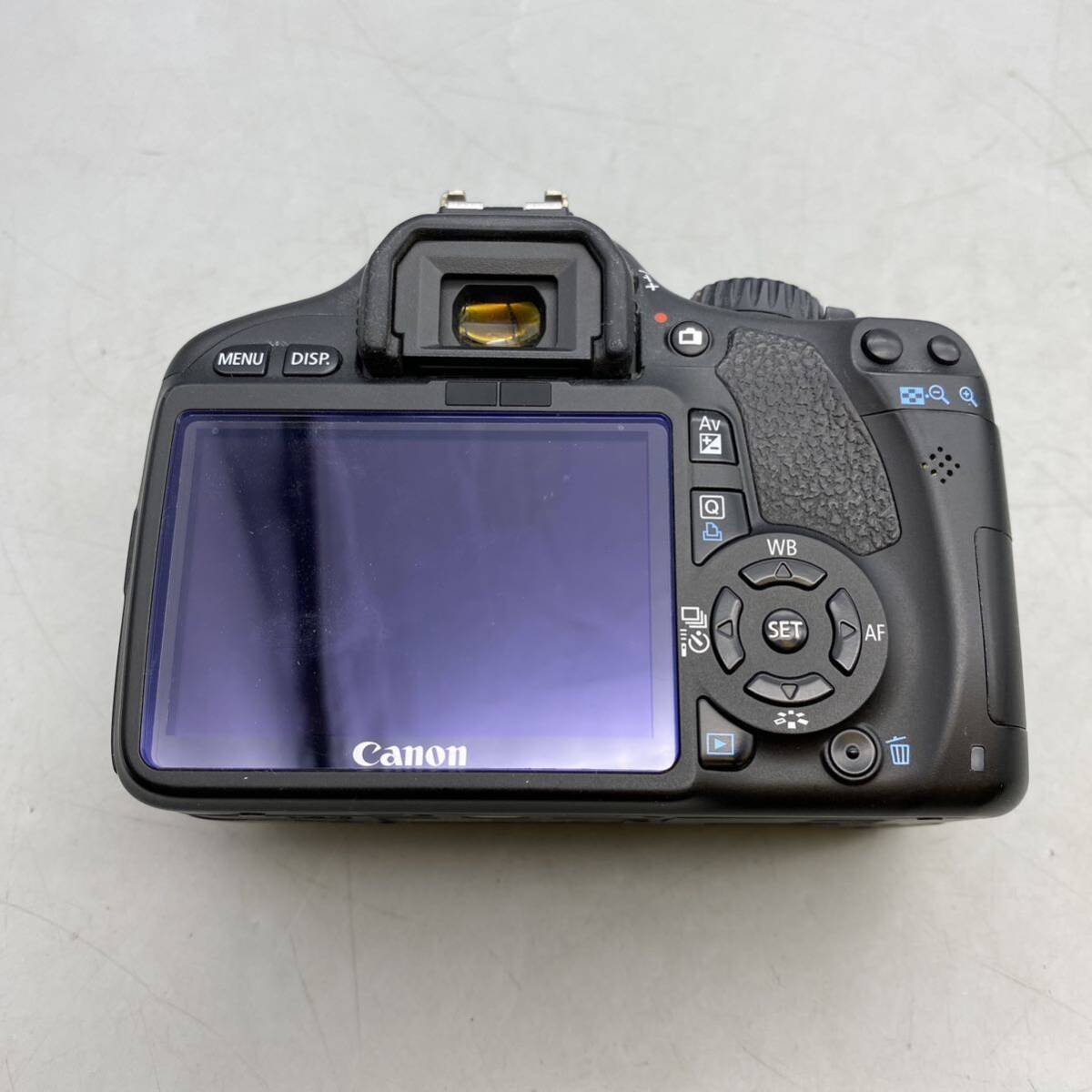 【P-3】 Canon EOS kiss x4 キャノン デジタル 一眼レフカメラ バッテリー付 レンズ TAMRON AF 28-75mm F/2.8 (IF) 動作未確認の画像4