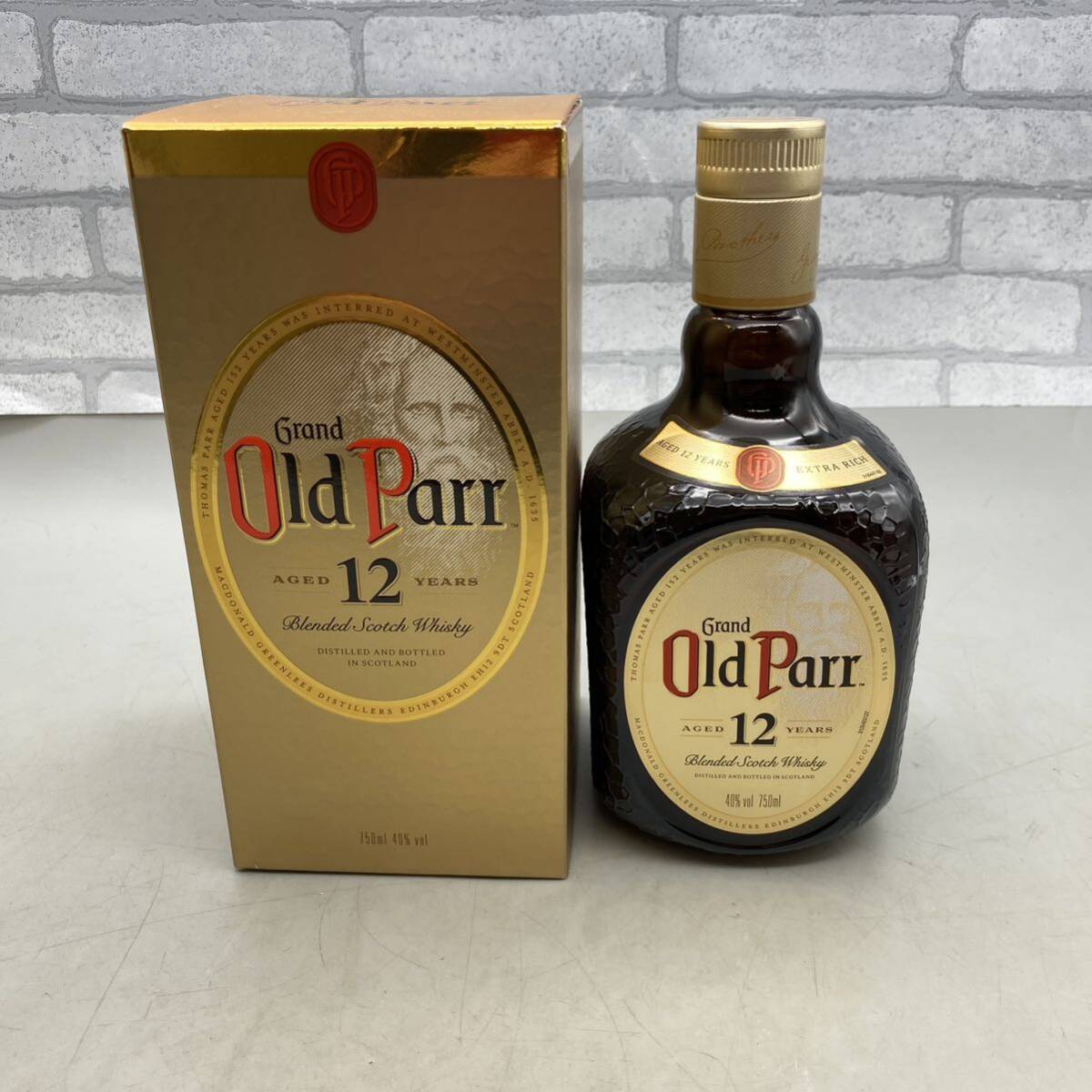 【酒P-1】 Old Parr 12年 オールドパー スコッチウイスキー 箱 洋酒 750ml 40％ 未開栓_画像1