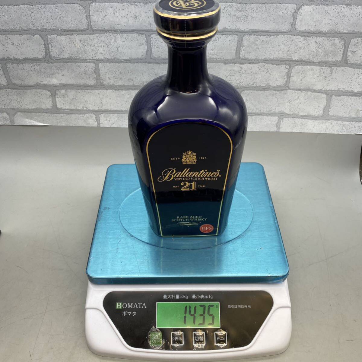 【酒G-1】 Ballantine's 21年 バランタイン 陶器ボトル スコッチウイスキー 箱付き 700ml 43% 未開栓_画像9