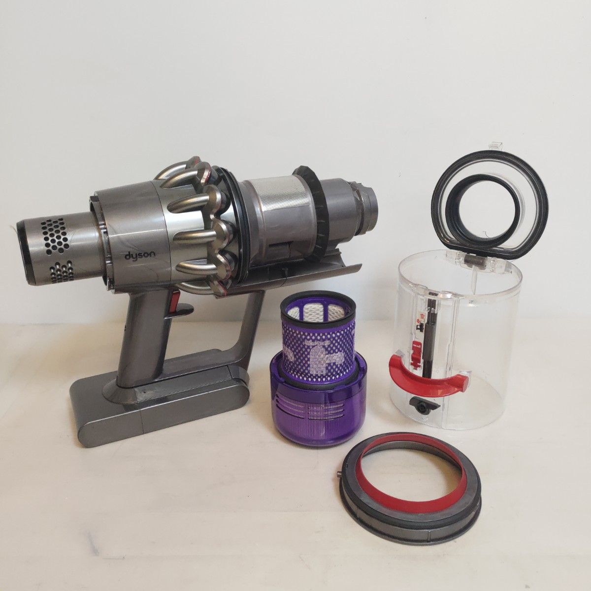 dyson V11 SV14 本体のみ 限定ゴールドモデル 72分 ダイソン dyson V11 SV14 本体のみ 限定ゴールドモデル 72分 ダイソン