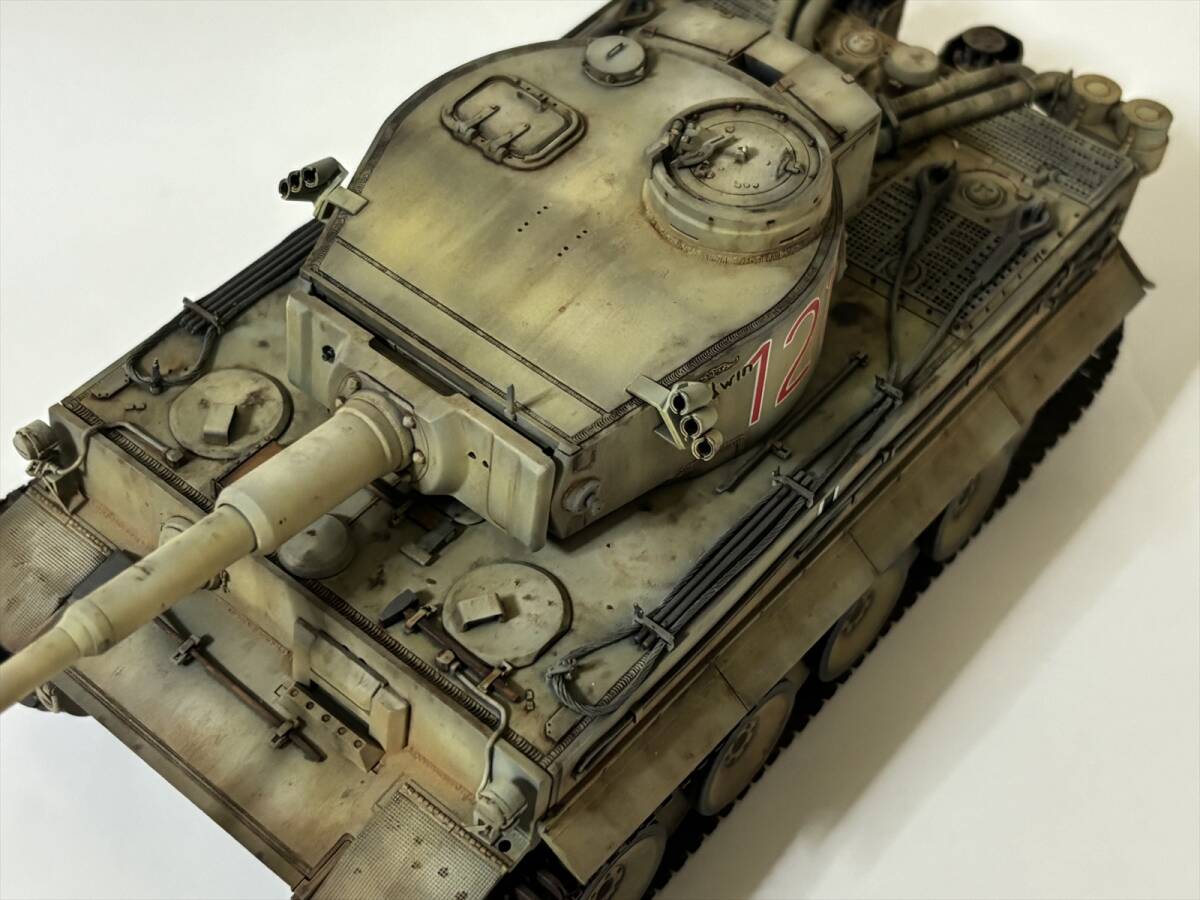 ドラゴン 1/35 WW.II ティーガーI 極初期型 第501重戦車大隊 車体番号121 チュニジア 1943年 完成品の画像4