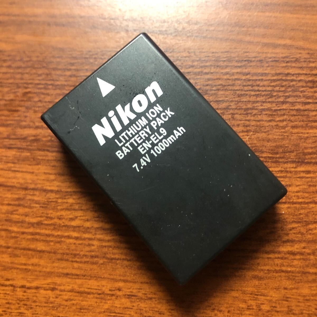 送料無料　満充電後電圧測定　EN-EL9 純正品 Nikon _画像1