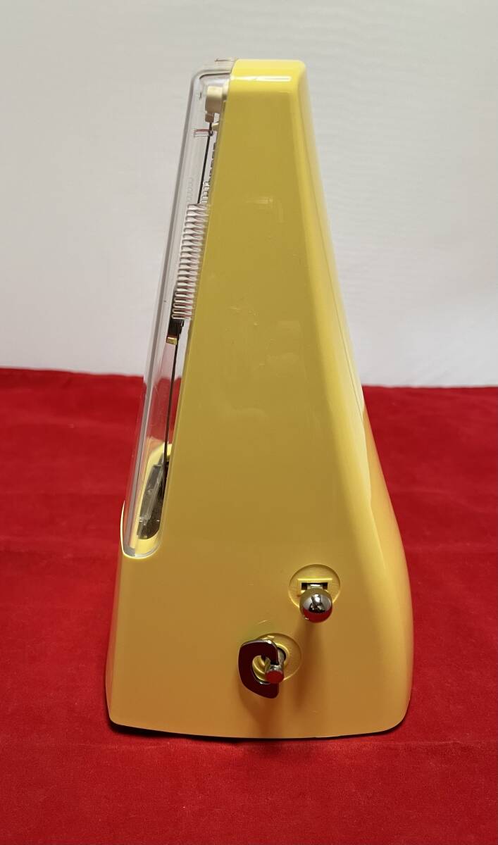 * Nikko 236 metronome standard pearl yellow pretty retro stylish used *