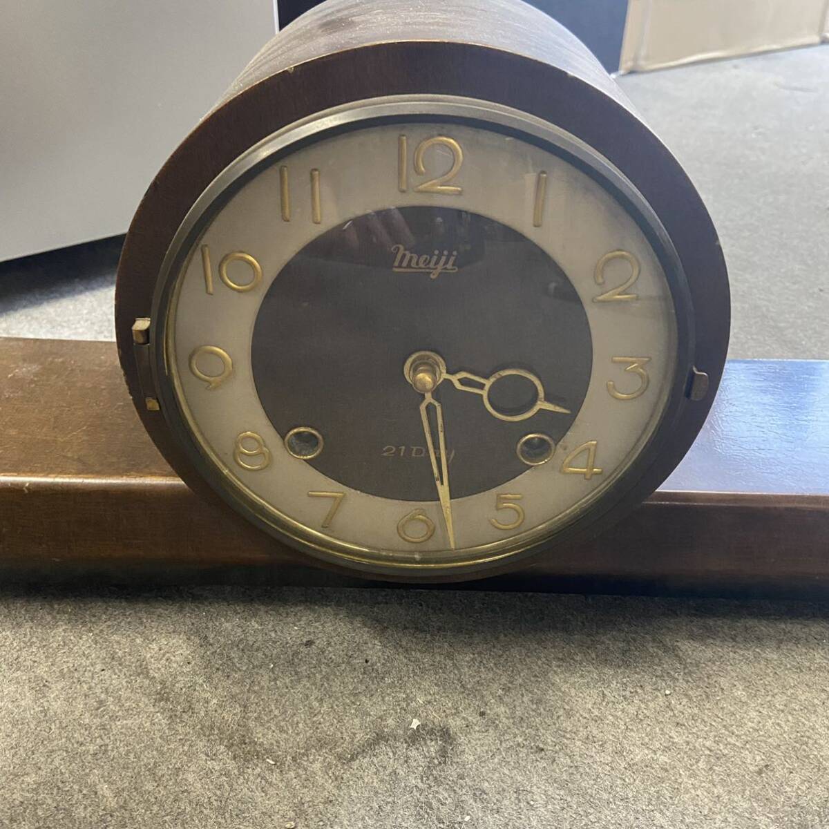 UTn799 明治時計 Meiji 30Day ネジ式 置き時計 レトロ時計 アナログ時計 コレクション アンティーク 現状品の画像2
