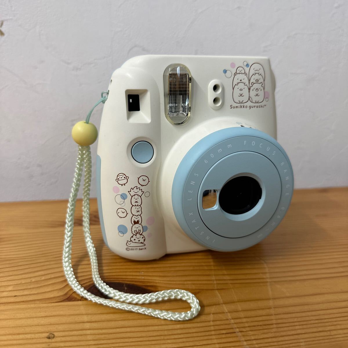 UTn817 FUJIFILM 富士フィルム チェキ instax mini 8＋ すみっコぐらし タカラトミー インスタントカメラ 簡易動作確認済み 現状品の画像1