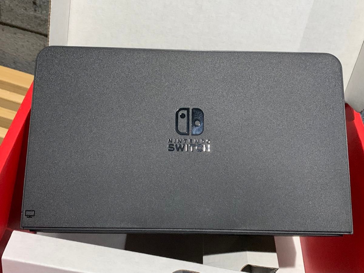 【美品】-0260 Nintendo Switch 有機ELモデル ネオンブルー ネオンレッド ニンテンドースイッチ 任天堂