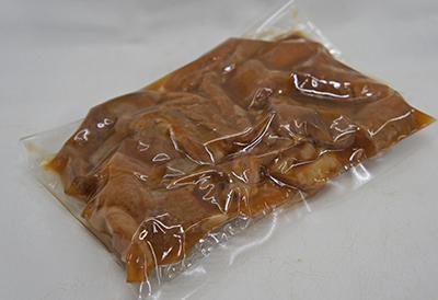 絶品！「牛すじ煮込み」約1kg (200g×5パック) 醤油ベースでやわらかく煮込み上げ！5kgまで送料一律でお届けします！_画像3