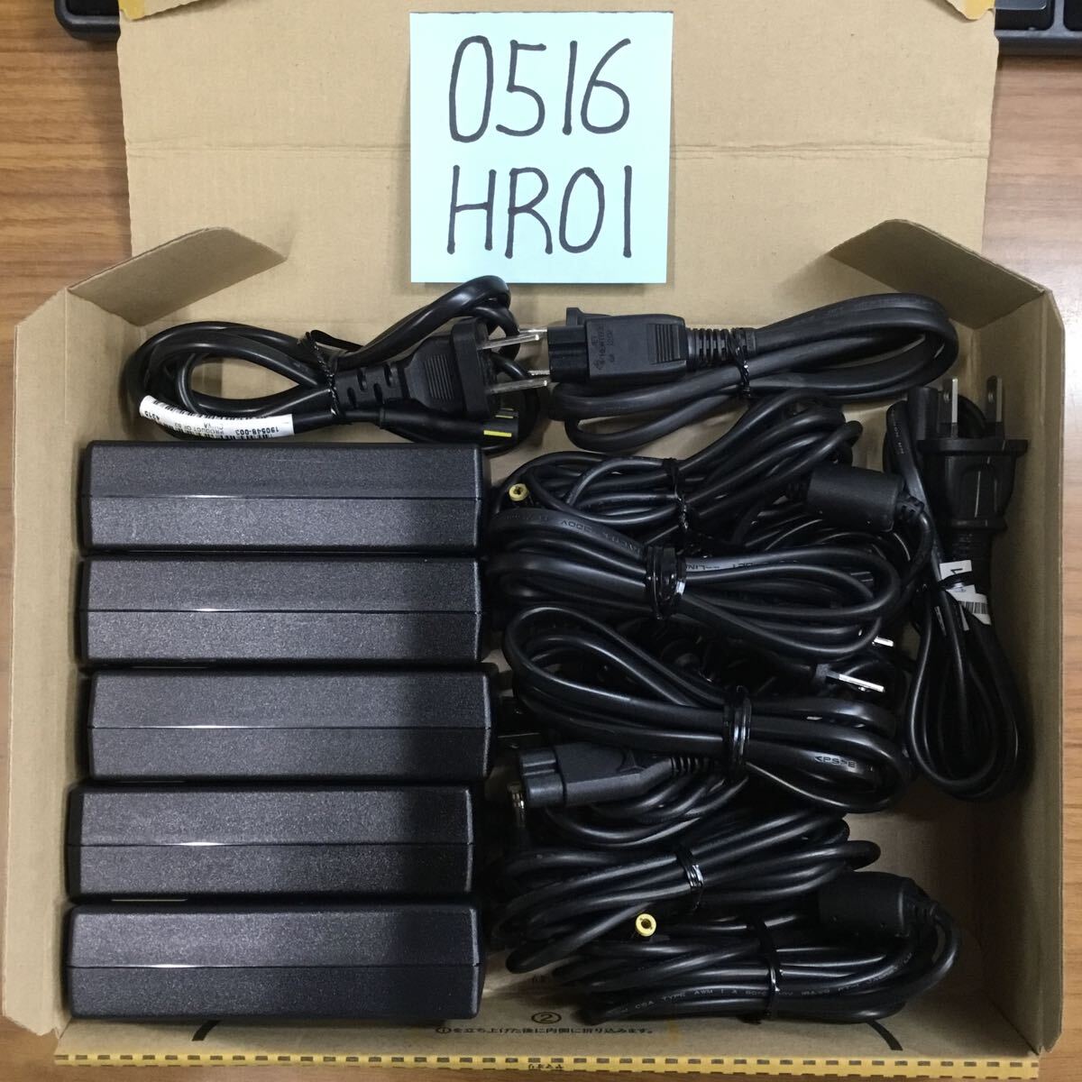 (0516HR01) free shipping / used /FUJITSU Fujitsu Fuji tsuu/FMV-AC332/19V/3.42A/ original AC adapter 5 piece set 