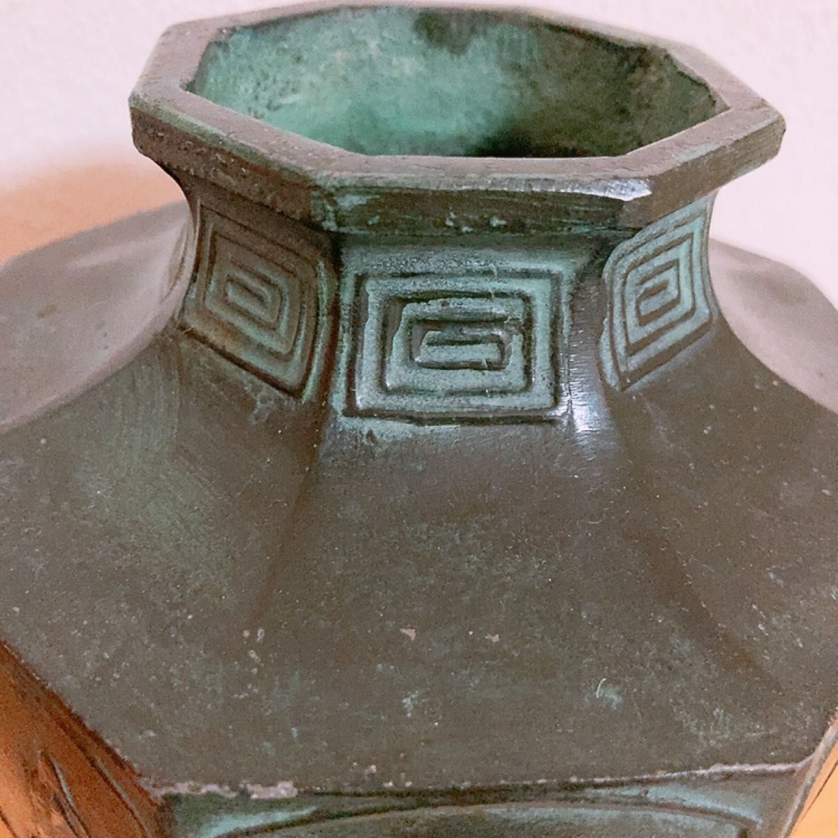 鳳州作 青銅八角花瓶 骨董品|Yahoo!フリマ(旧PayPayフリマ) 鳳州作 青銅八角花瓶 骨董品|Yahoo!フリマ(旧PayPayフリマ)