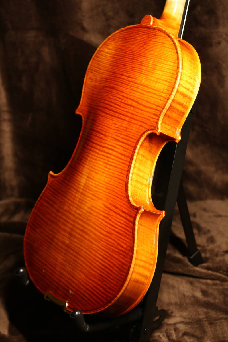 工房製 バイオリン アンティークフィニッシュ 虎杢 美麗 裏板一枚 セットの画像7