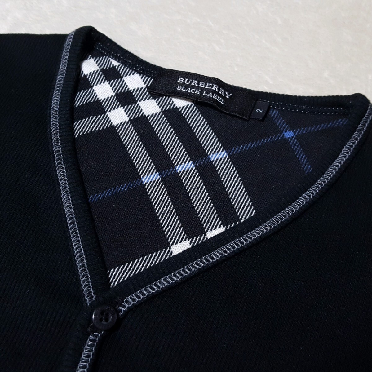 【極美品】BURBERRY BLACK LABEL バーバリーブラックレーベル ホース刺繍 ノバチェック サーマル ヘンリーネック Tシャツ カットソー 黒 M_画像3